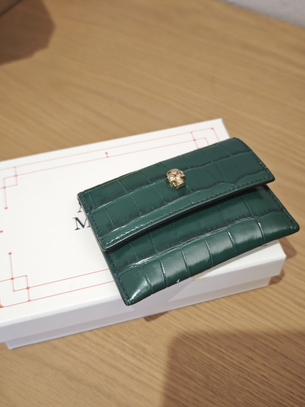 Alexander McQueen Green Croc-Embossed Leather Skull Wallet - Picture 3 of 6